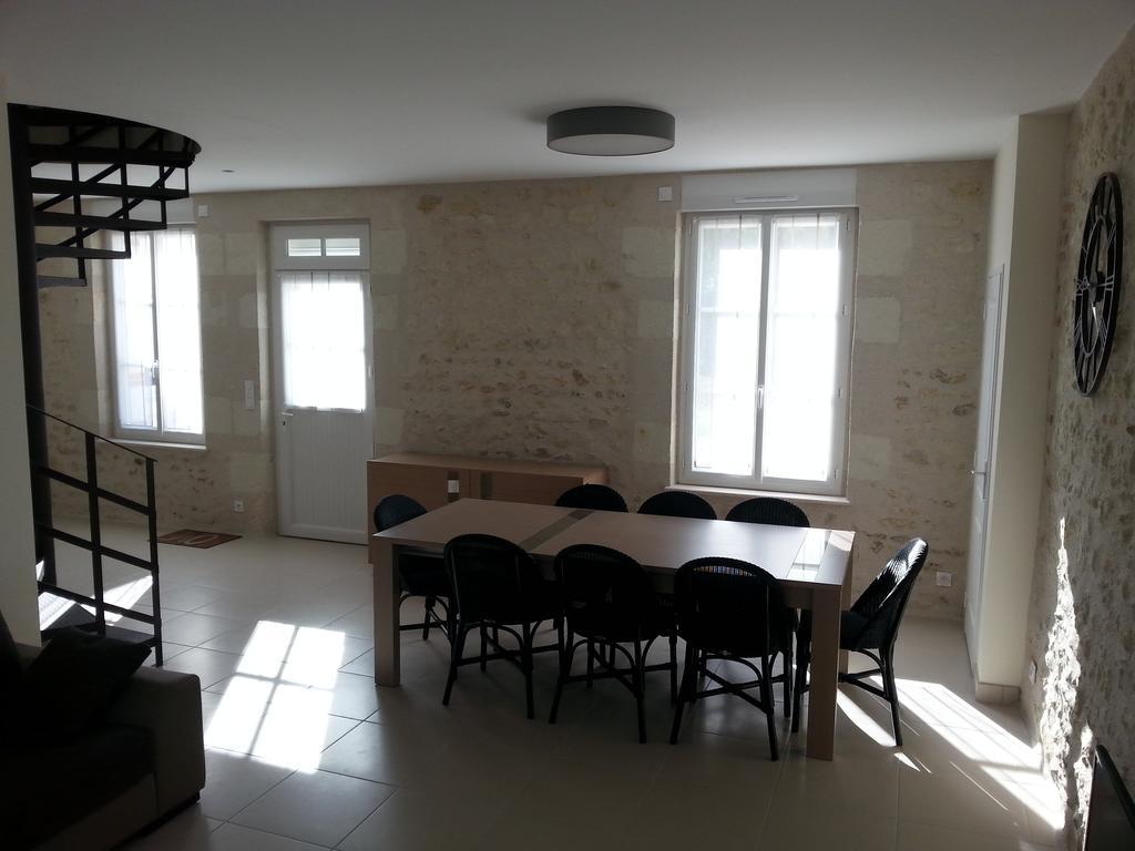 Gite Du Domaine Du Haut Perron Villa Thesee Ngoại thất bức ảnh
